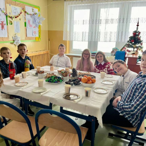 pokaż obrazek - Ostatni dzień w szkole w 2023 roku