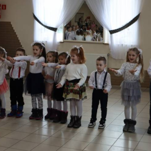 pokaż obrazek - Dzień Babci i Dziadka 