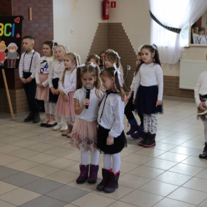 pokaż obrazek - Dzień Babci i Dziadka 